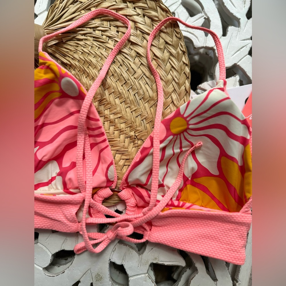 πΈπΈ MAAJI πΈπΈ REVERSIBLE FLORAL BIKINI SWIM TOP - Picture 8 of 13
